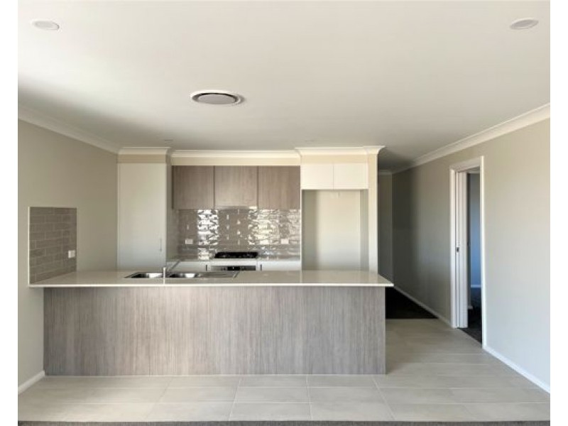 39 Peppercress Court, Tamworth NSW 2340