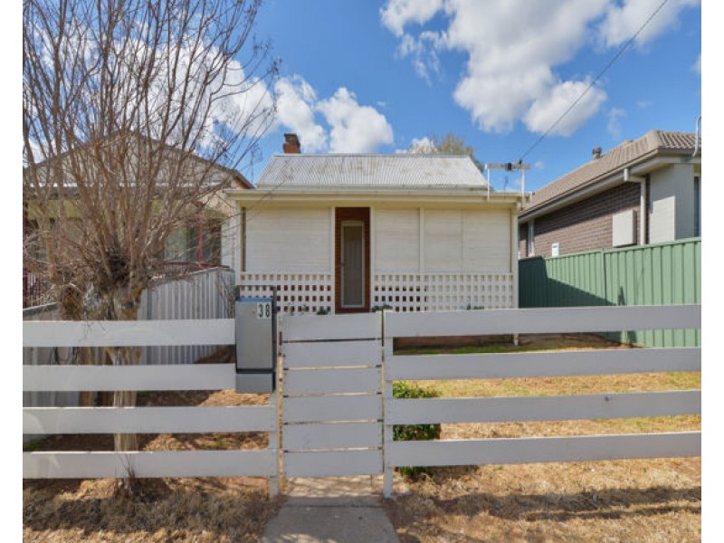 38 Rawson Avenue, Tamworth NSW 2340