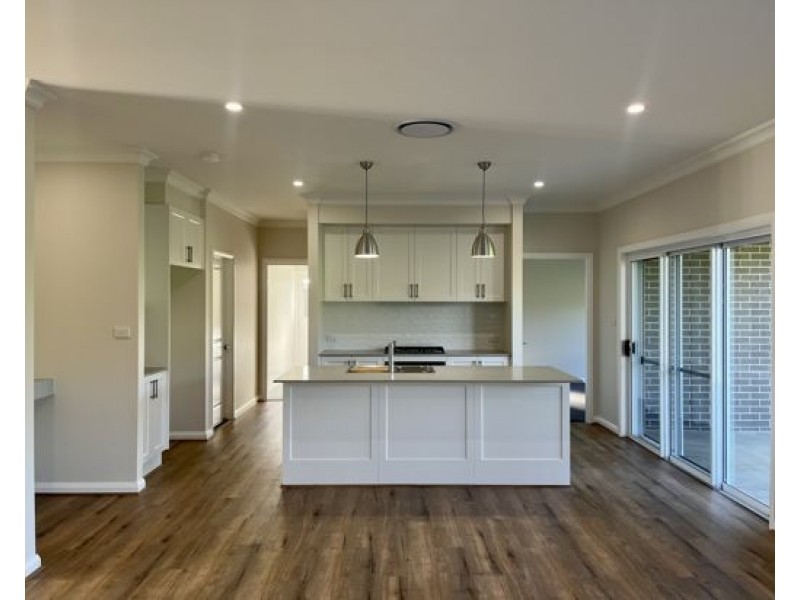 28 Currawong Drive, Tamworth NSW 2340