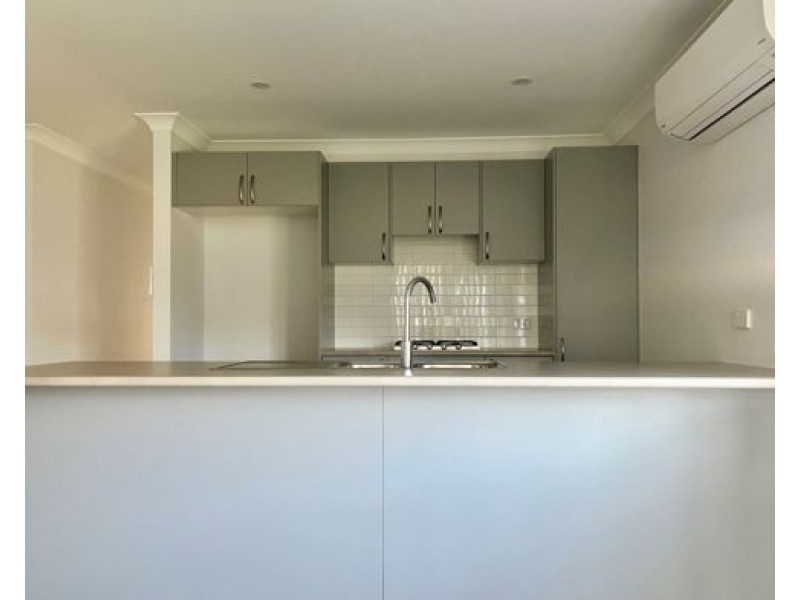 1/11 Regal Park Drive, Tamworth NSW 2340