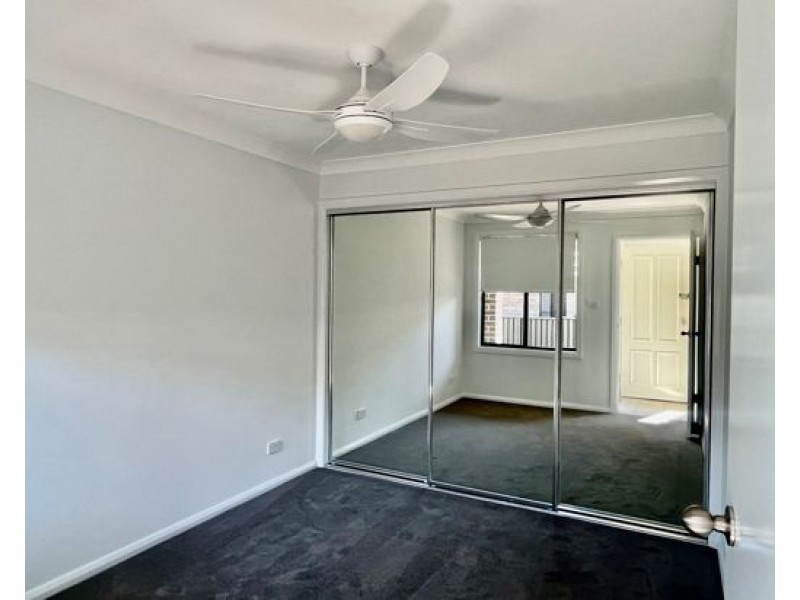 2/11 Regal Park Drive, Tamworth NSW 2340