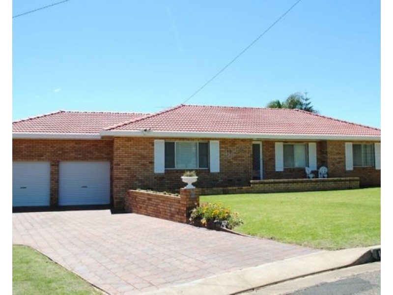 11 Wongala Street, Tamworth NSW 2340