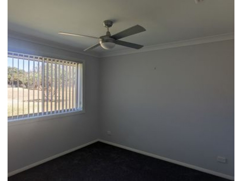 6 Whiporie Close, Tamworth NSW 2340