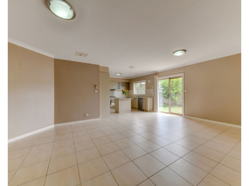 42 Campbell Road, Tamworth NSW 2340