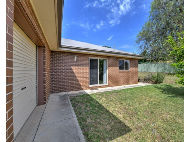 42 Campbell Road, Tamworth NSW 2340