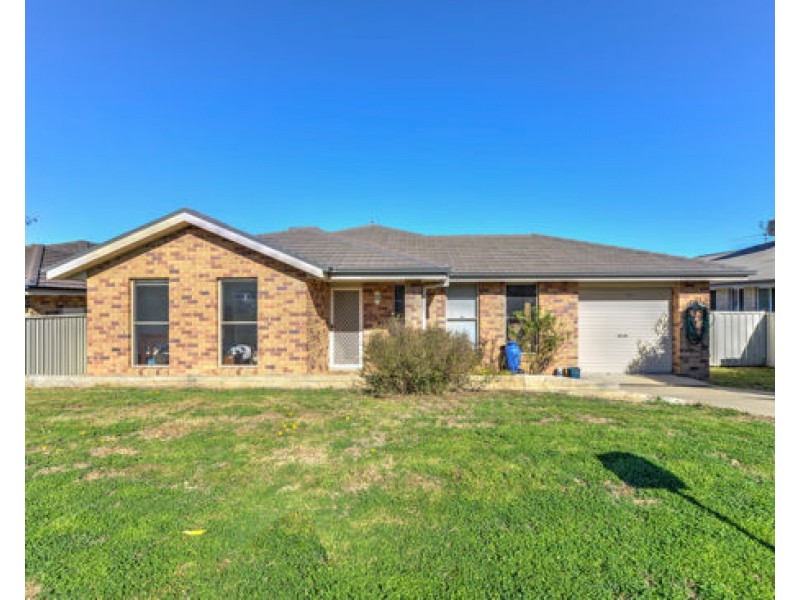 4a Lilly Pilly Court, Tamworth NSW 2340