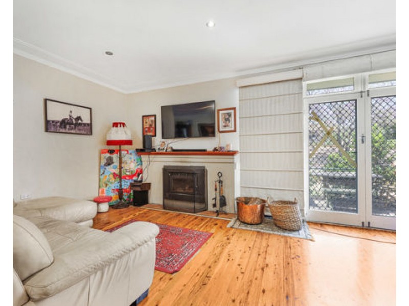 90 White Street, Tamworth NSW 2340