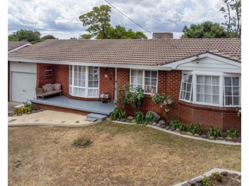 9 Myndee Avenue, Tamworth NSW 2340