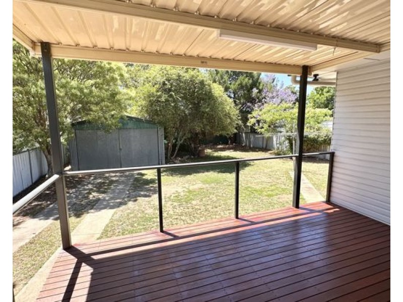 13 Churchill Street, Tamworth NSW 2340