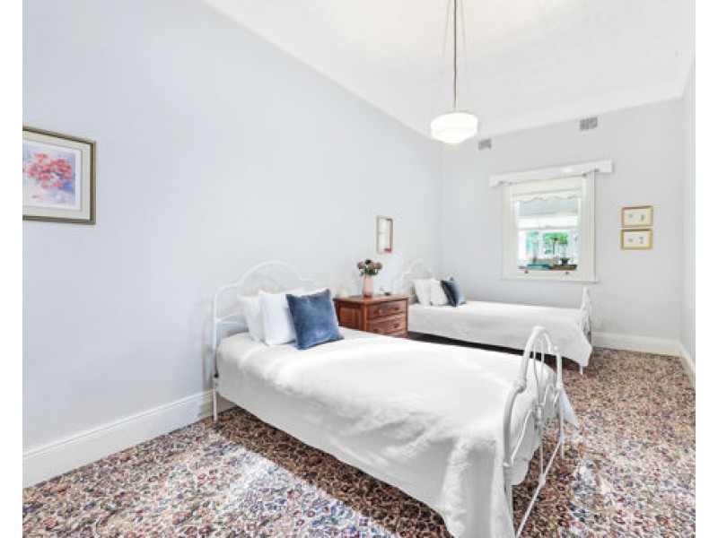 90 Carthage Street, Tamworth NSW 2340