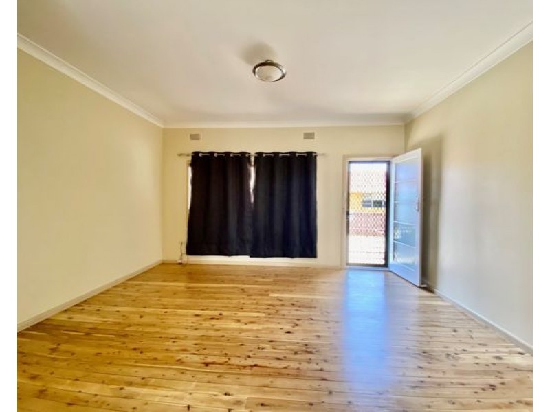 2/86 Denison Street, Tamworth NSW 2340