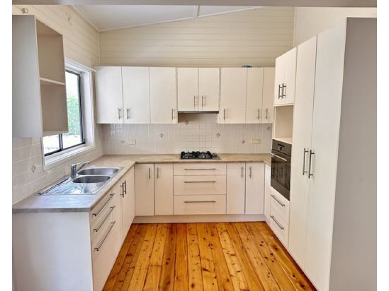 28 Napier Street, Tamworth NSW 2340