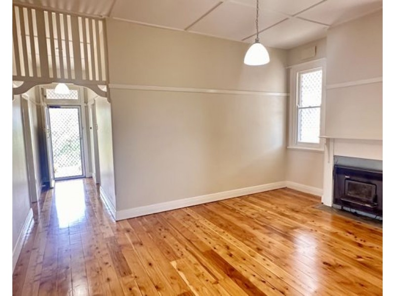 28 Napier Street, Tamworth NSW 2340