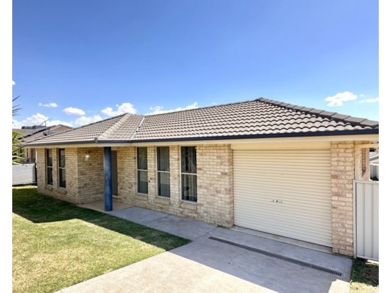 26 Wallamoul Street, Tamworth NSW 2340