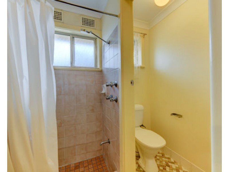 2/44 Edinburgh Avenue, Tamworth NSW 2340