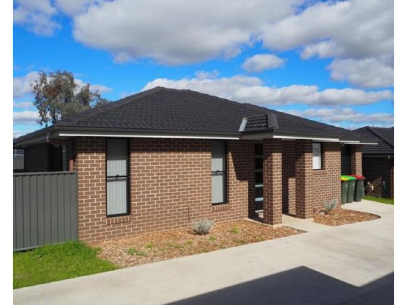 7/7 Curlew Crescent, Tamworth NSW 2340