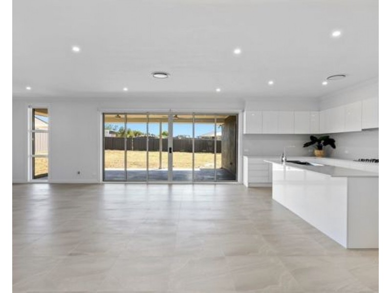 5 Jubata Drive, Tamworth NSW 2340