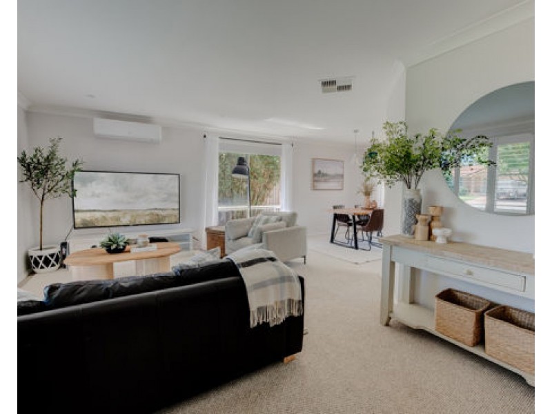24 Wahroonga Drive, Tamworth NSW 2340