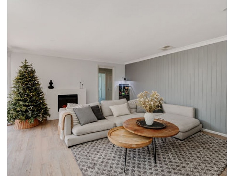 24 Wahroonga Drive, Tamworth NSW 2340