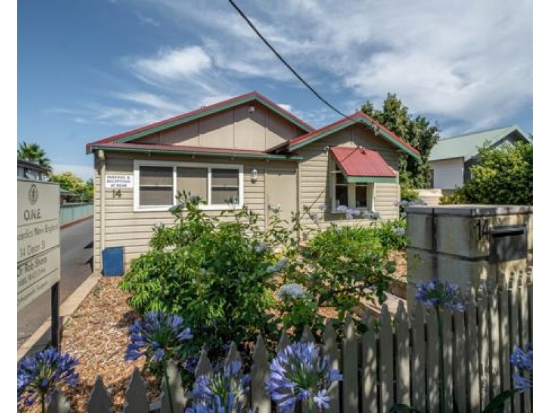 14 Dean Street, Tamworth NSW 2340