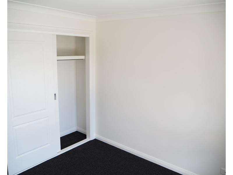 2/7 Curlew Crescent, Tamworth NSW 2340