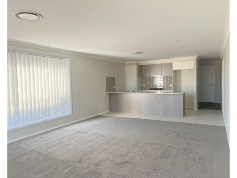 39 Peppercress Court, Tamworth NSW 2340