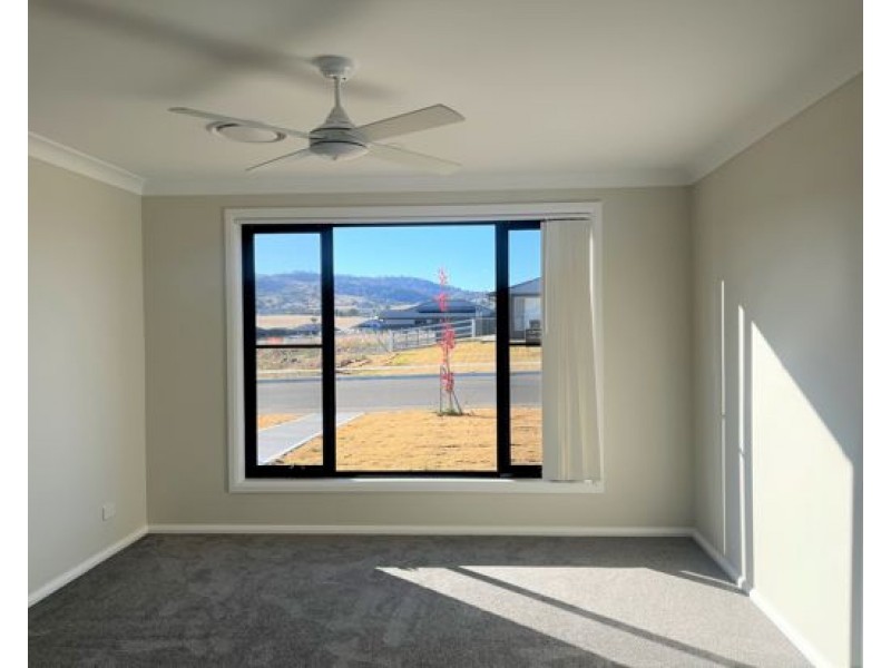 39 Peppercress Court, Tamworth NSW 2340