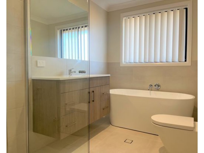 39 Peppercress Court, Tamworth NSW 2340