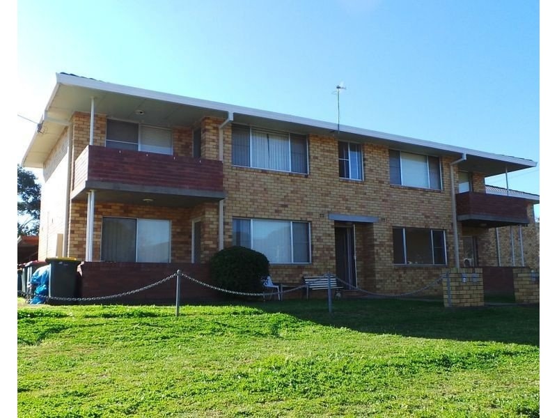 2/12-14 Macquarie Street, Tamworth NSW 2340