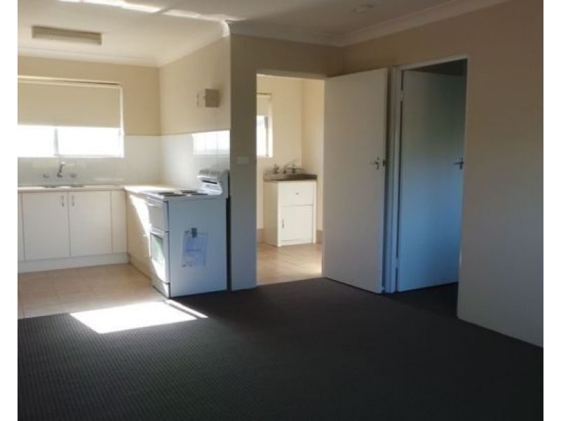 2/12-14 Macquarie Street, Tamworth NSW 2340
