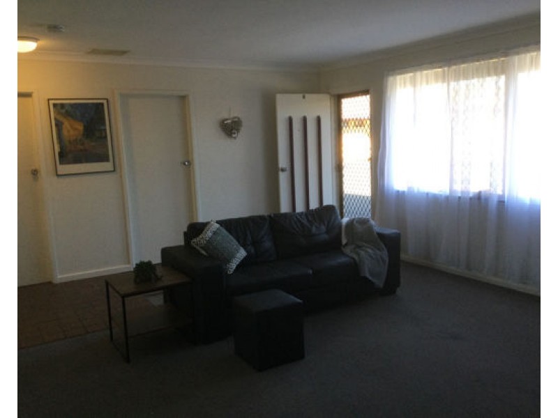 8/9-13 Diane Street, Tamworth NSW 2340