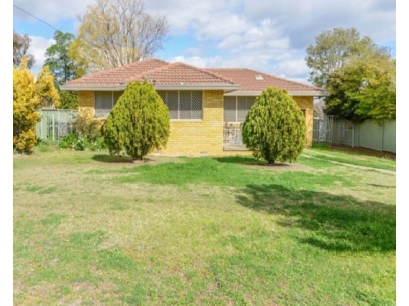 28 Cypress Street, Tamworth NSW 2340