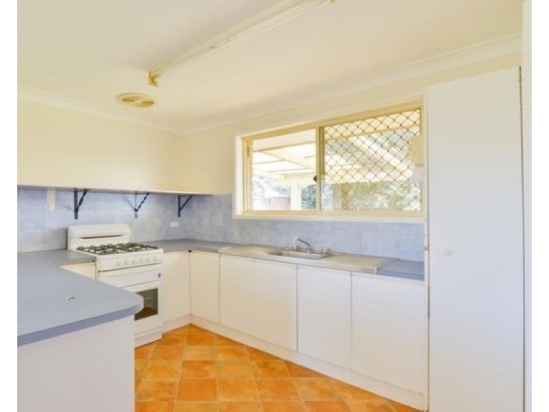 63 Warral Road, Tamworth NSW 2340