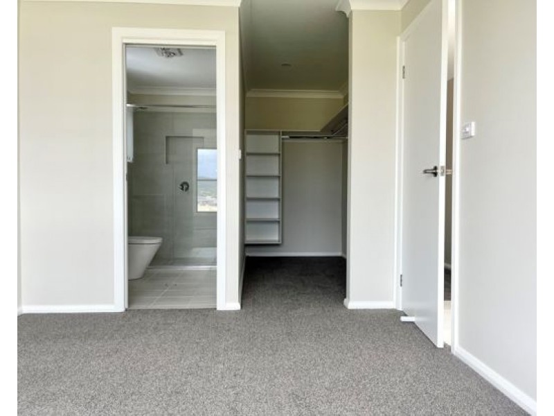 25 Kestral Street, Tamworth NSW 2340