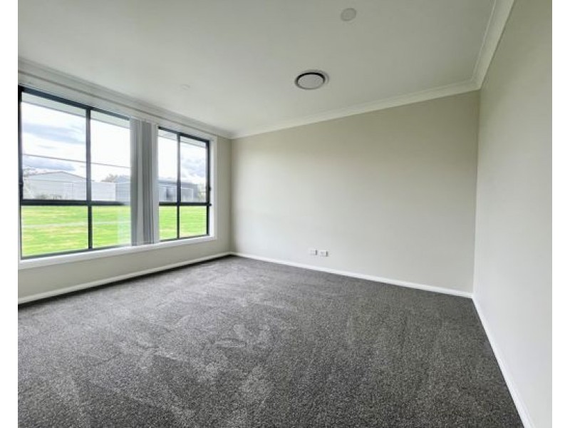 25 Kestral Street, Tamworth NSW 2340