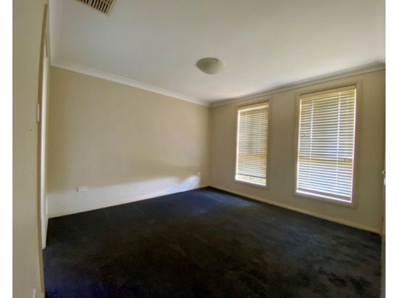 5 Sippel Close, Tamworth NSW 2340
