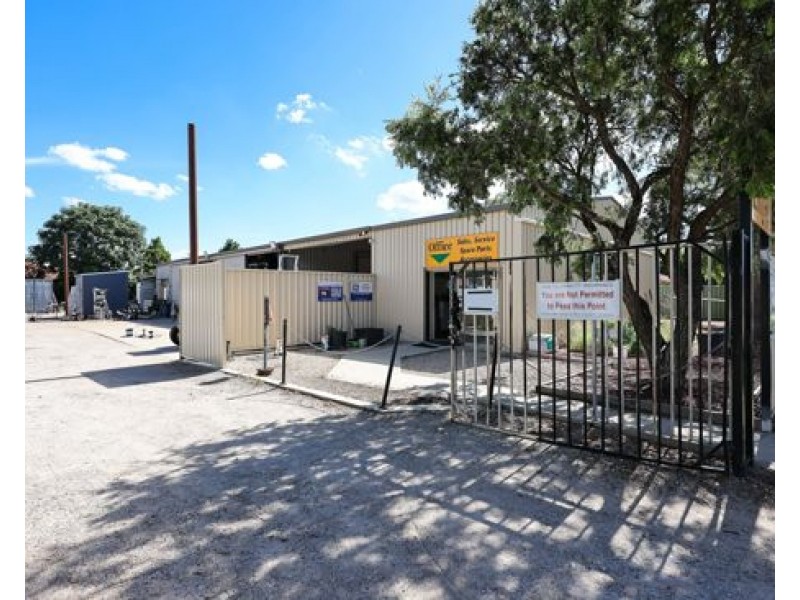 33 Gill Street, Moonbi NSW 2353