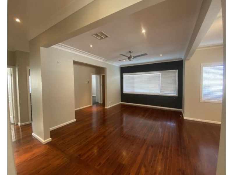 210 Johnston Street, Tamworth NSW 2340