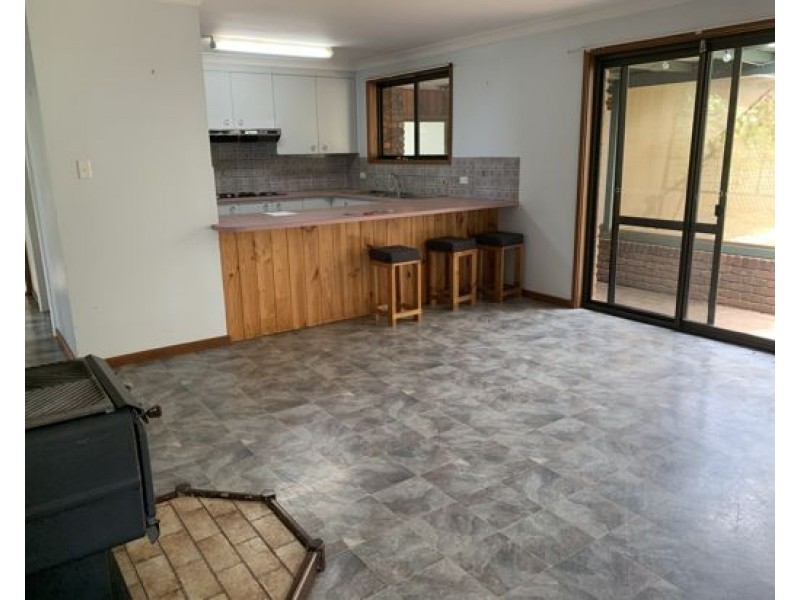 8 Eucalypt Avenue, Tamworth NSW 2340