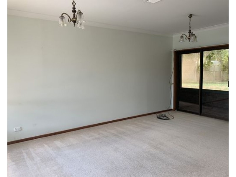 8 Eucalypt Avenue, Tamworth NSW 2340
