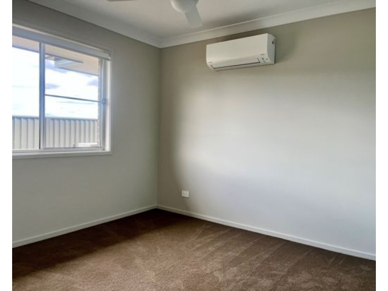 2/22 Cliffdale Place, Kootingal NSW 2352