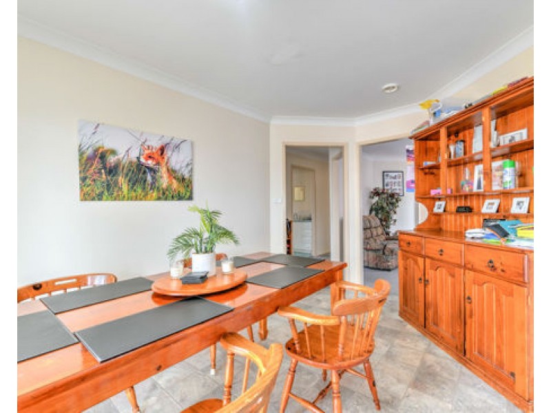 8 Grevillea Place, Tamworth NSW 2340