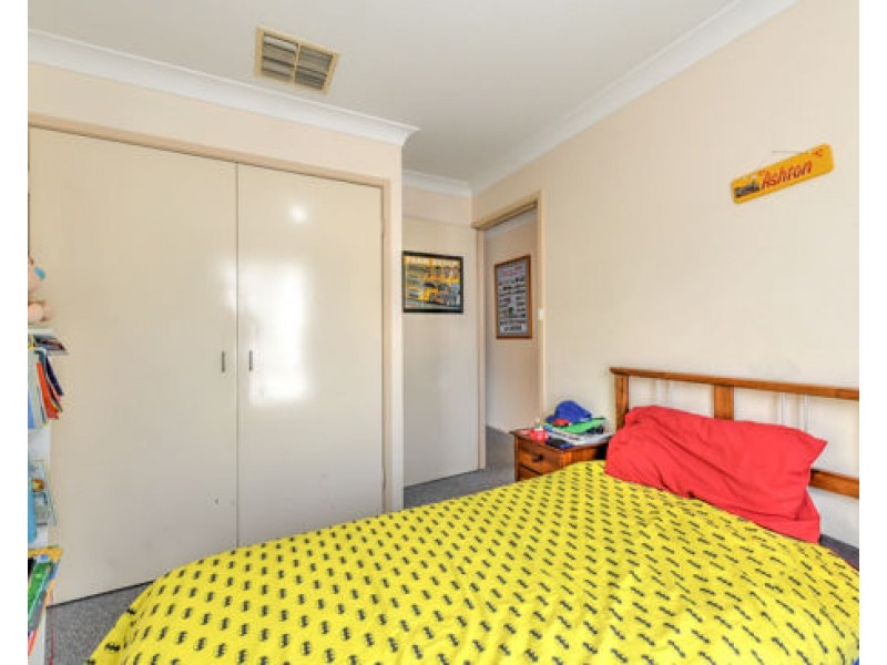 8 Grevillea Place, Tamworth NSW 2340