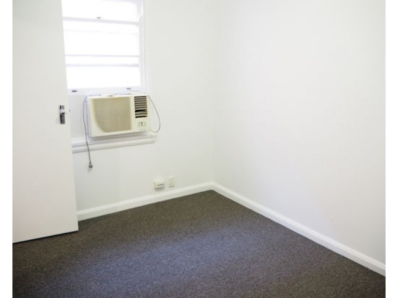 2/463 Peel Steet, Tamworth NSW 2340