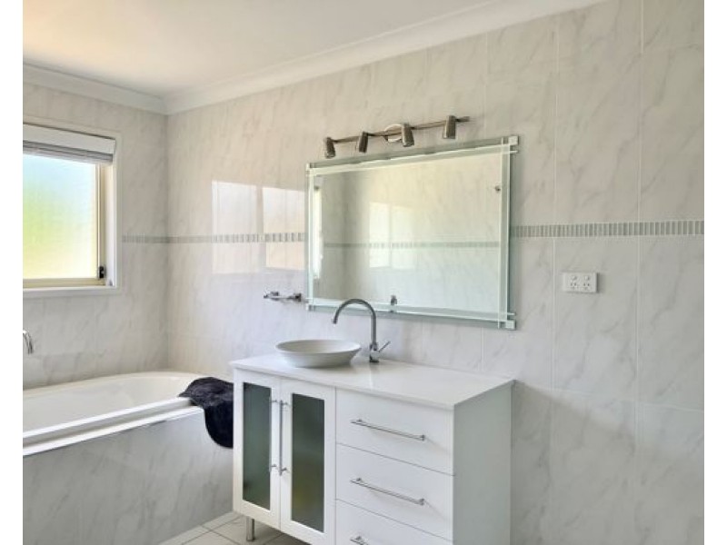 13 Gidgee Street, Tamworth NSW 2340