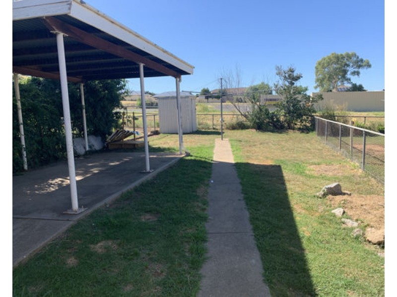 2/5 Yarmouth Parade, Tamworth NSW 2340