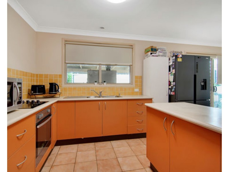4 Giles Place, Tamworth NSW 2340