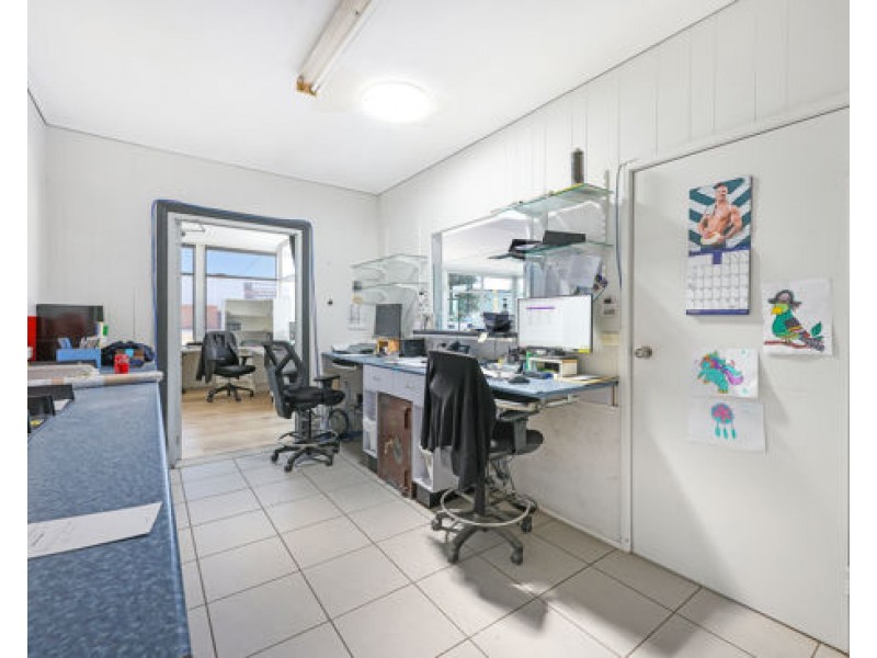 2 Hinkler Road, Tamworth NSW 2340