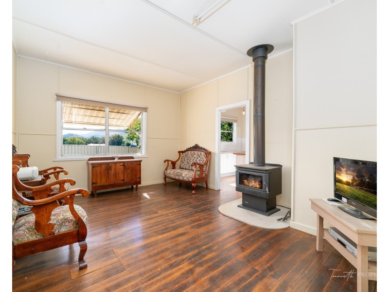 “BRAEFARM” 1882 New England Highway, Moonbi NSW 2353