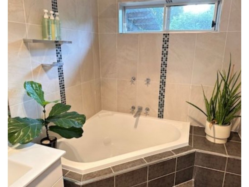 10 Churchill Street, Tamworth NSW 2340